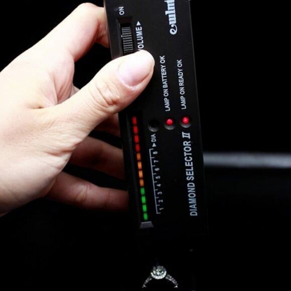 1.5 ct Oval Halo Moissanite Cubic Zirconia Wedding Set Ring Size 7 - Picture 11 of 11